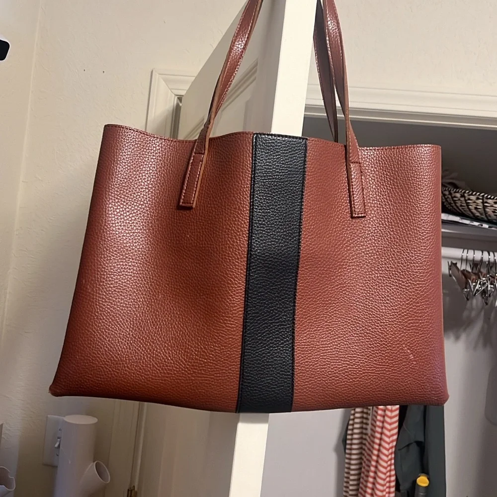 Amazon Elegant Brown Tote with Black Accent - Picture 1 of 1